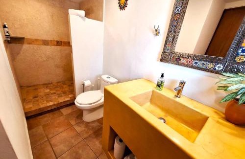 Cerro Apartment | Boutique Studio with Terrace, Heated Pool & Fast Wi-Fi, Walk to Malecón