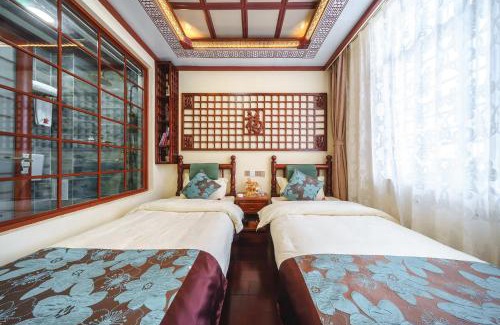Dali Ancient Town House | Boutique Sunshine Standard Room