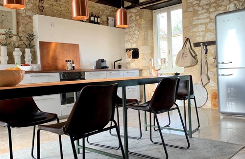 Montagnac-sur-Lede Villa | Boutique villa with amazing view and private pool