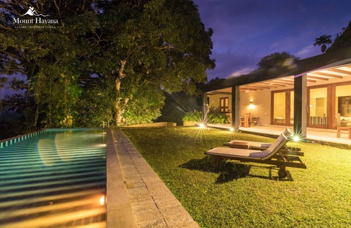 Udapalatha Villa | Boutique Villa near Kandy with Mountain Views