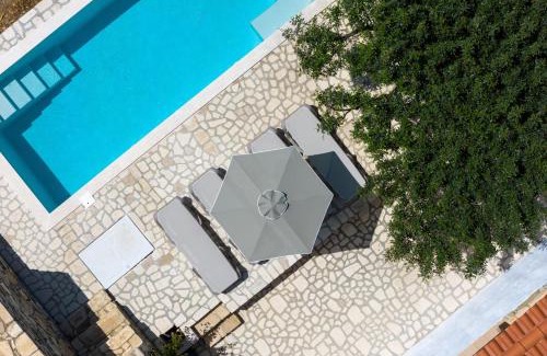Vizari Villa | Boutique Villa Olivia