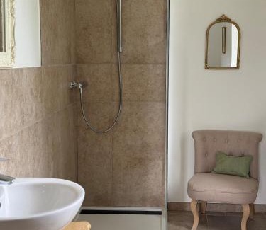 Mirepoix Apartment | Boutiquezimmer Princesse
