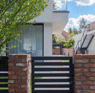Pusztavacs Apartment | Bovi Lux Apartman