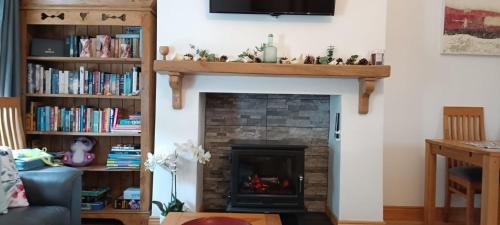 Bettystown House | Bovinda Cottage - By the Beach, Bettystown