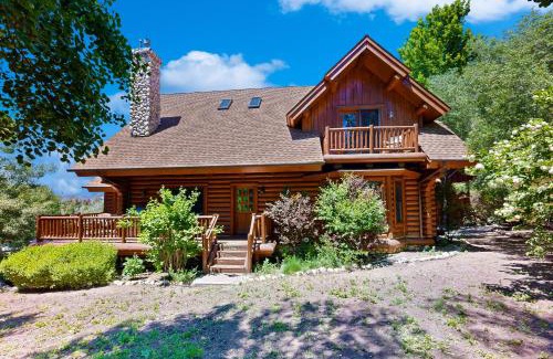 Upper Moonridge House | Bow Canyon Oasis #513