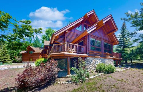 Upper Moonridge House | Bow Canyon Oasis #513