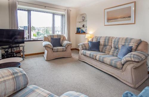 Nairn House | Bow Fiddle
