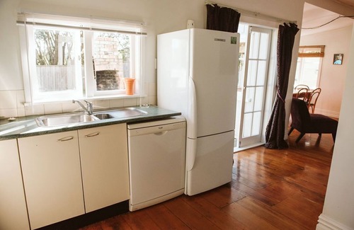 Raglan Apartment | Bow Street Studios