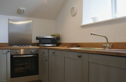 Sticklepath Cottage | BOWBEER BARN, pet friendly, with open fire in Drewsteignton