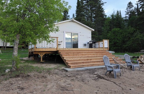 Sioux Narrows Nestor Falls Cabin | Bowerbird Beach Camp Cabin #4