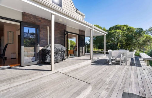 Bowentown House | Bowentown Beauty Summ