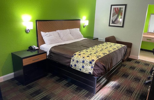 Chesapeake Hotel | Bowers Hill Inn Chesapeake