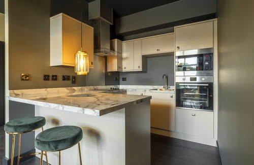 Ainley Top Apartment | Bowers Mill Aparthotel