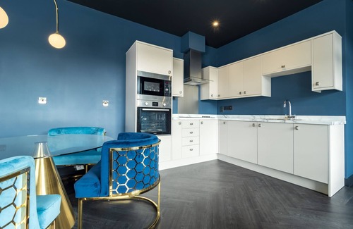 Ainley Top Apartment | Bowers Mill Aparthotel