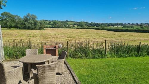 Longridge House | Bowland Breaks-A Luxury Barn Conversion with Optional Hot Tub, Log burner and countryside views