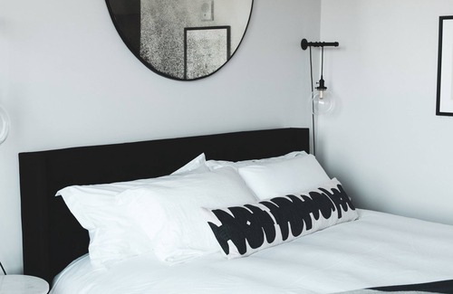 Astoria Hotel | Bowline Hotel, 3 Luxe Trolley View King Room, Pet-friendly