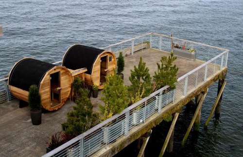 Astoria Hotel | Bowline Hotel