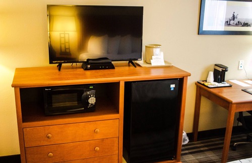 Bowman Hotel | Bowman Lodge & Convention Center