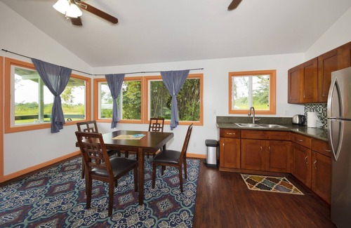 Kapoho House | Bowman's Big Island Guest House, Lava Tree State Park, Night Market, Beach