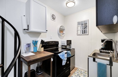 Fair Oaks Ranch Other | Box 3- A Birdy Vacation Rental