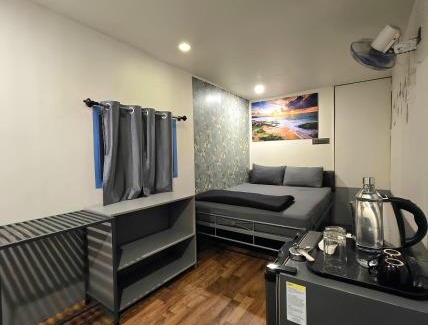 Parshwapuram Hostel | Boxtel Lonavala