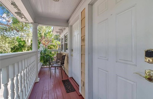 Historic Old Northeast Apartment | Boyce Suite at ONE Inn: King Bed, Kitchenette, Near Downtown & Vinoy Park.