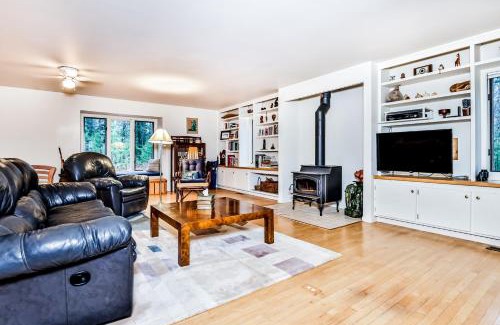 Land O Lakes House | Boygan Bungalow