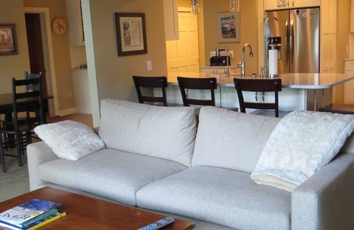 East Jordan House | Boyne City Family friendly beachfront getaway