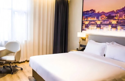 Weicheng District Hotel | boyuelizhijiudian
