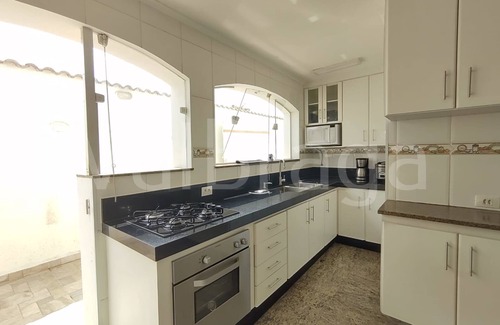 Balneario Praia do Pernambuco House | House 4 suites - Pool/BBQ, Wi-Fi, AIR COND near Pernambuco Beach