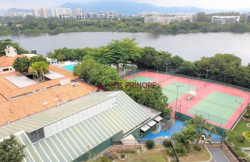 Barra da Tijuca Apartment | Beautiful spacious and quiet penthouse, in a condominium on the beach block,