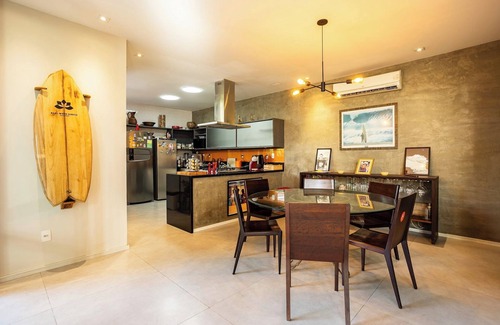 Barra da Tijuca House | 3-bedroom Villa in front of beach in gated compound in Barra da Tijuca, Rio