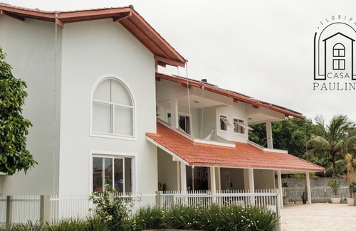 Campeche Central Villa | Large house with pool in Campeche, pet friendly.