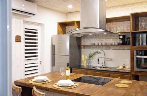 Pipa House | Luxury Retreat with Private Pool and Rooftop Jacuzzi in Pipa.