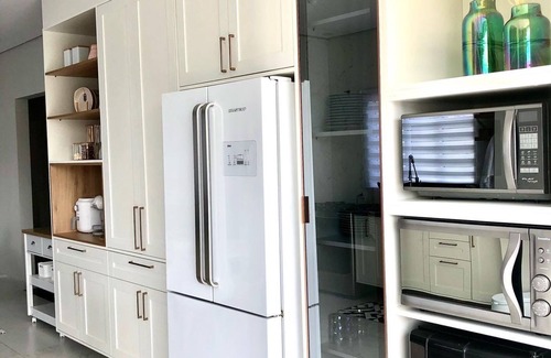 Porangaba Cottage | Casa em Condomínio Ninho Verde 1 com Piscina Aquecida, Bilhar, Wifi