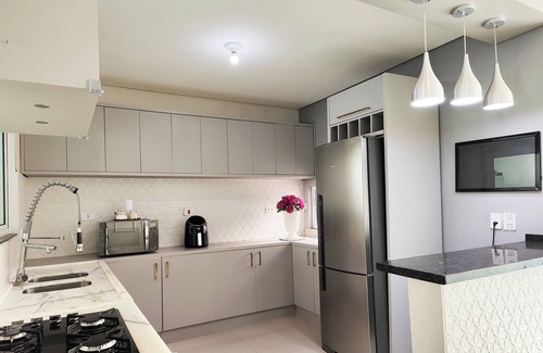 Foz do Iguacu House | Lovely house with 4 bedrooms, pool, wi-fi, air conditioning and parking!