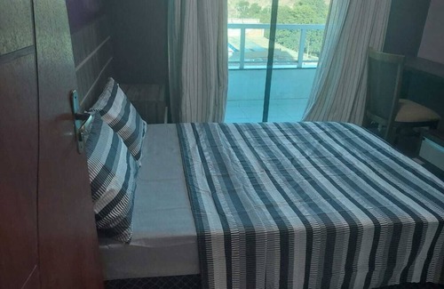 Jardim Ipe House | Casa 3 Quartos Bairro Tranquilo, ar cond, prox hosp samaritano vista p Ibituruna