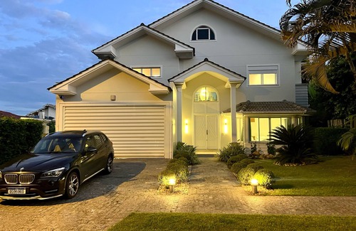 Jurere Internacional House | Casa em Jurerê Internacional 6 Quartos - 7 Camas 12 Hospedes