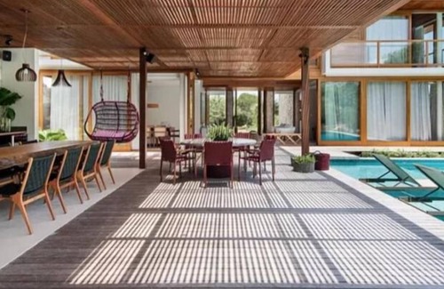 Praia do Forte House | Luxury House Enseada do Castelo Praia do Forte - Casa Vogue Cover