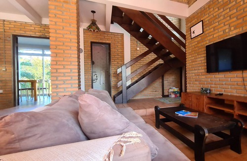 Morro das Pedras House | Casa de Família em Condomínio Beiramar no Campeche