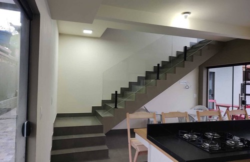 Estaleiro House | Pousada em Praia Agreste de Balneário Camboriú - SC