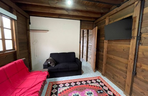 Rio Vermelho Norte Ski Chalet | Woody House Chalé - O Refúgio Para sua Família na Praia em Florianópolis