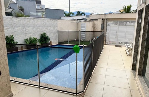Recreio dos Bandeirantes House | Mansão Luxuosa 5 Suítes, Riviera del Sol com Empregada Domestica Inclusa