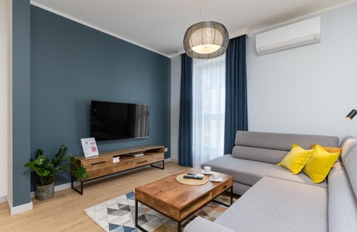 Bielsko-Biala Apartment | BR12 Premium Apartments , garaż