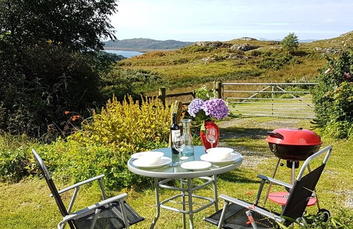Mallaig House | Bracara Cottage with stunning views of Loch Morar.