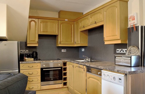 Scales Cottage | Brackendale Cottage - UK1335