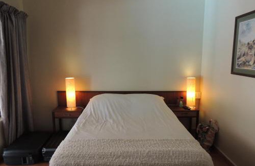 Hillcrest House | Brackens Guest House