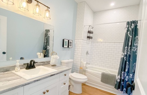 Brackley Beach House | Brackley Beach Seabreeze Cottage