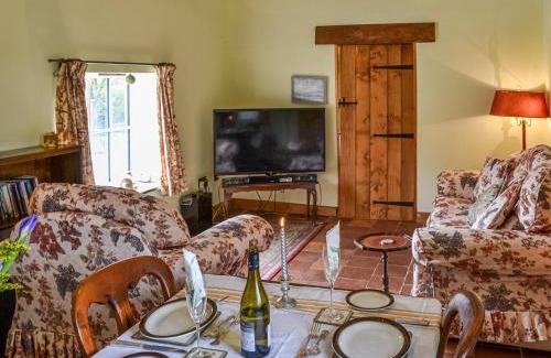 Shropham House | Bradcar Farm Cottage
