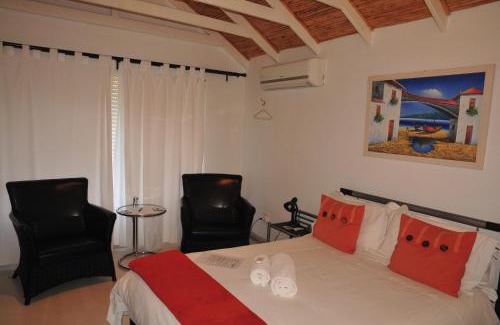 Pinelands Apartment | Bradclin House